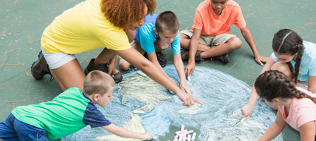 kids playing with chalk 